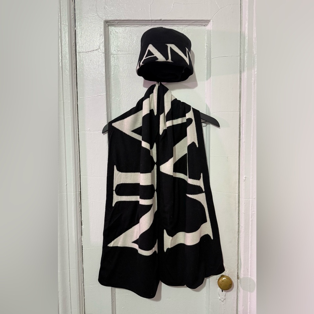 LANVIN BLACK AND WHITE WOOL SCARF AND HAT SET